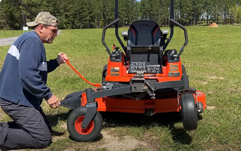 Zero turn mower's maintenance